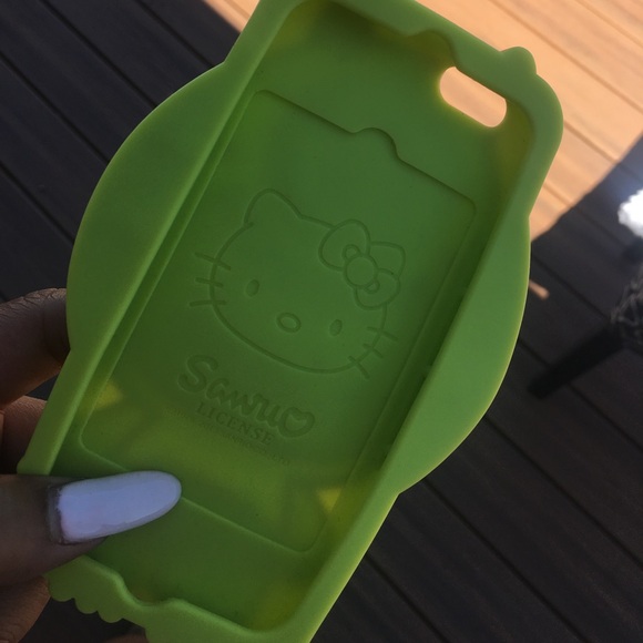 iPhone 6 Case Hello Kitty x Mike Wazowski/Monsters Inc - Picture 3 of 3